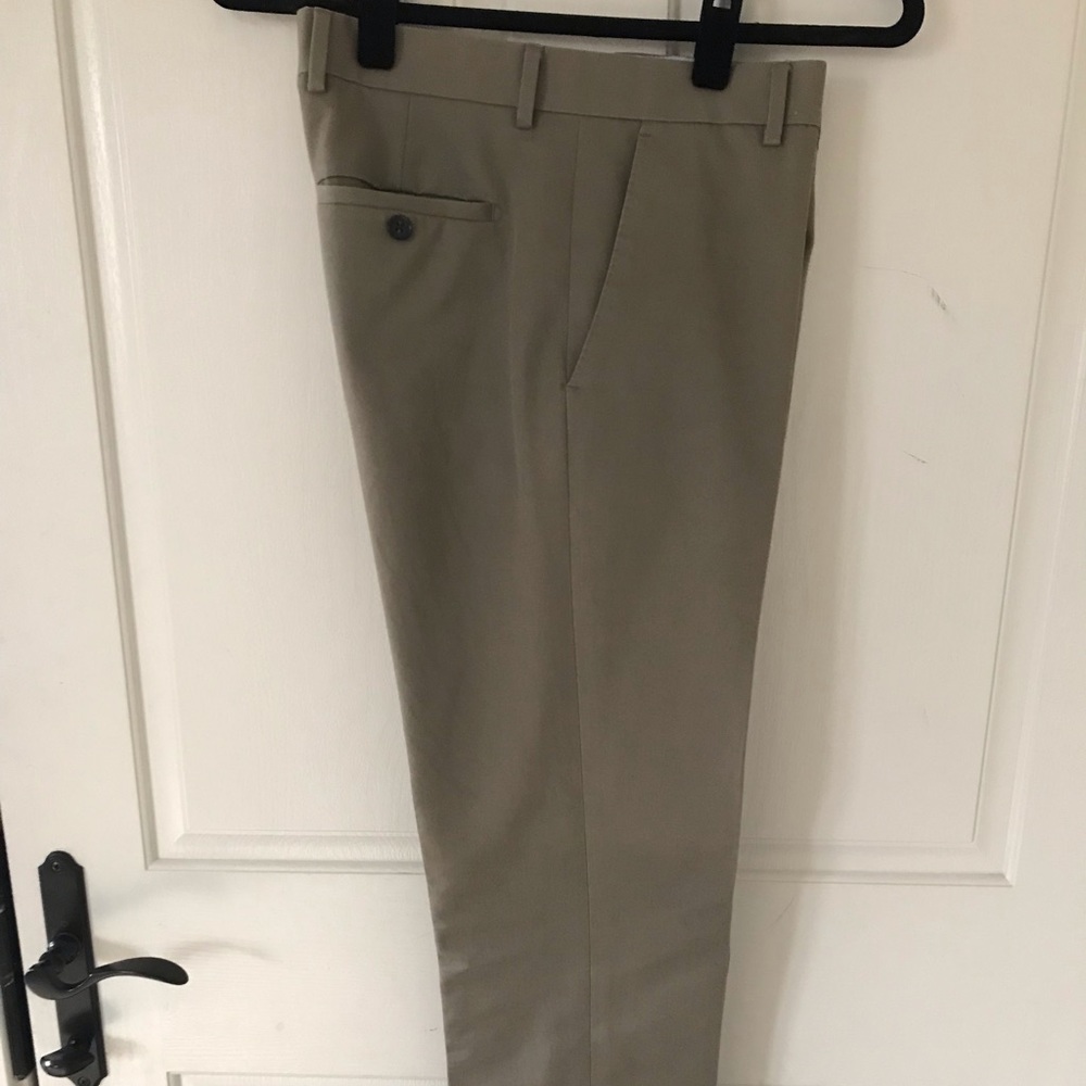 Banana Republic Men’s 30/30 tailored slim fit kaki